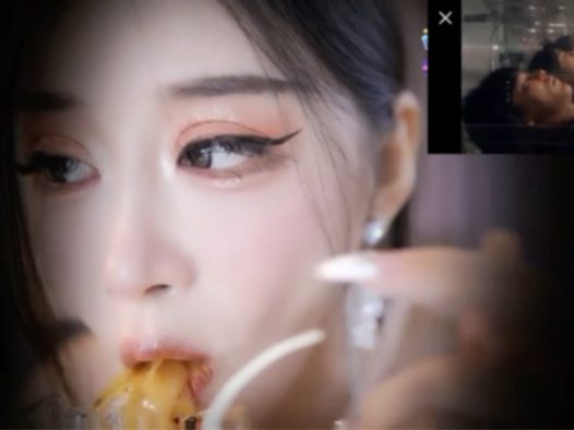 网易cc小恩雅 魅惑表情属实顶